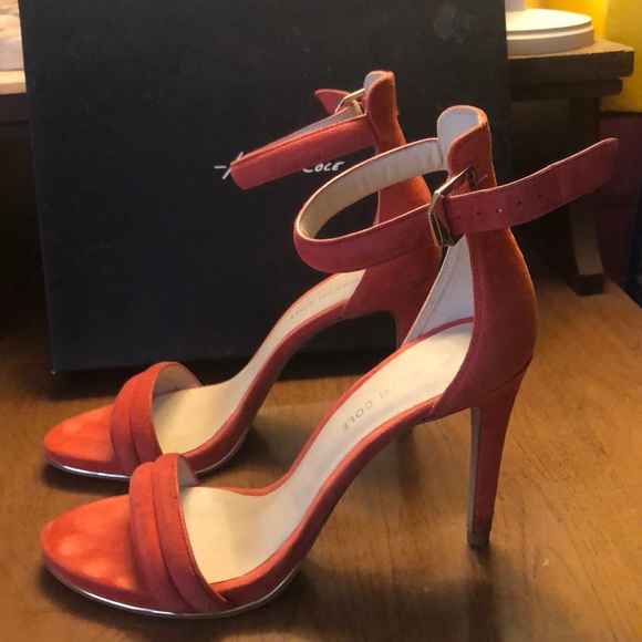 Kenneth Cole Shoes - Kenneth Cole “BROOKE” ! Size 7.5  soft tomato suede colored high heel sandals